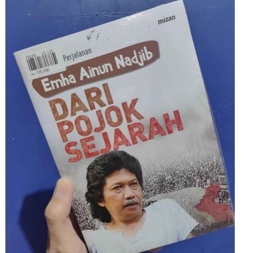 Buku Emha Ainun Nadjib Dari Pojok Sejarah/Buku cak nun Dari Pojok Sejarah/Renungan-renungan Emha Ain