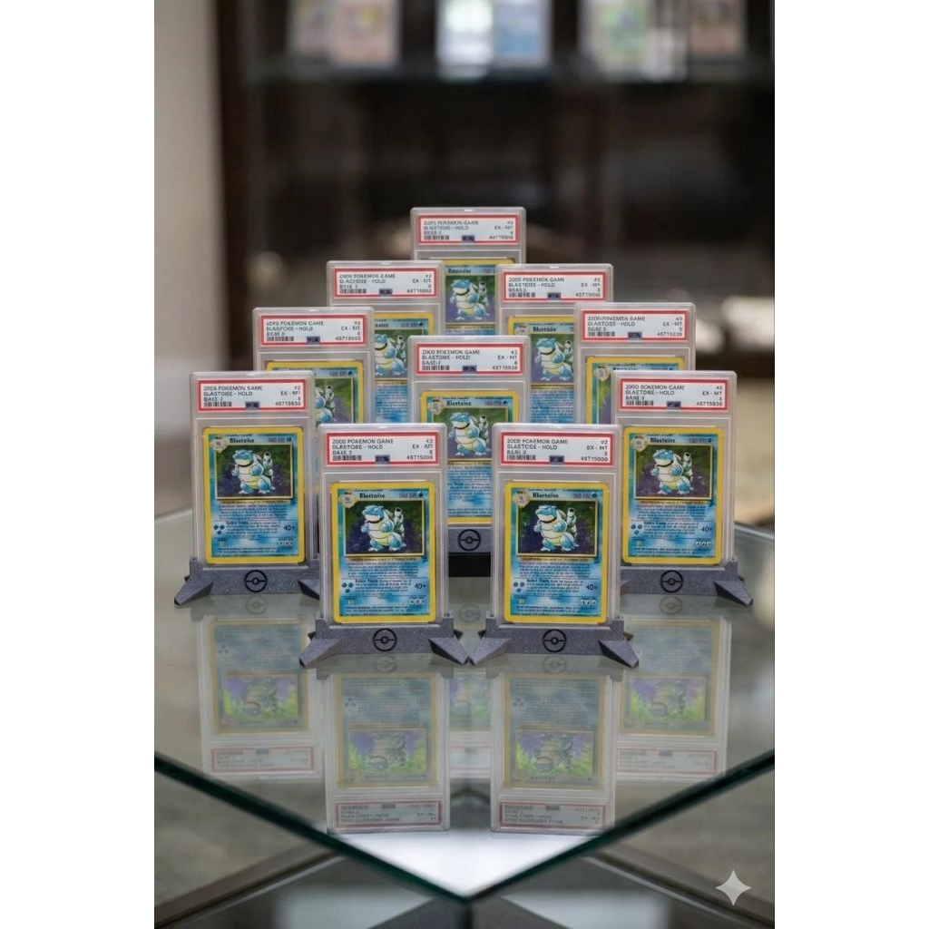 Stand Display Kartu Pokemon PSA. Pokemon card PSA slab holder + toploader holder.