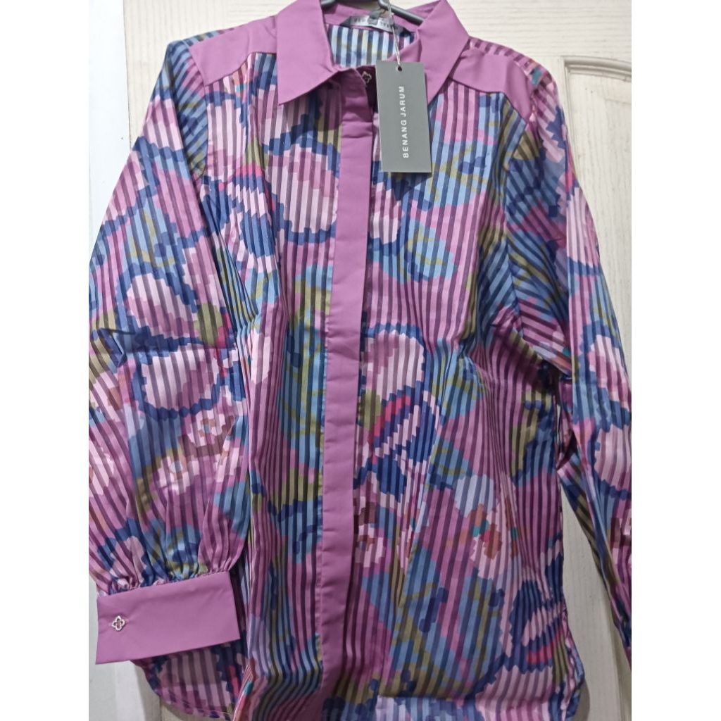 BENANG JARUM ECLORA BASIC SHIRT
