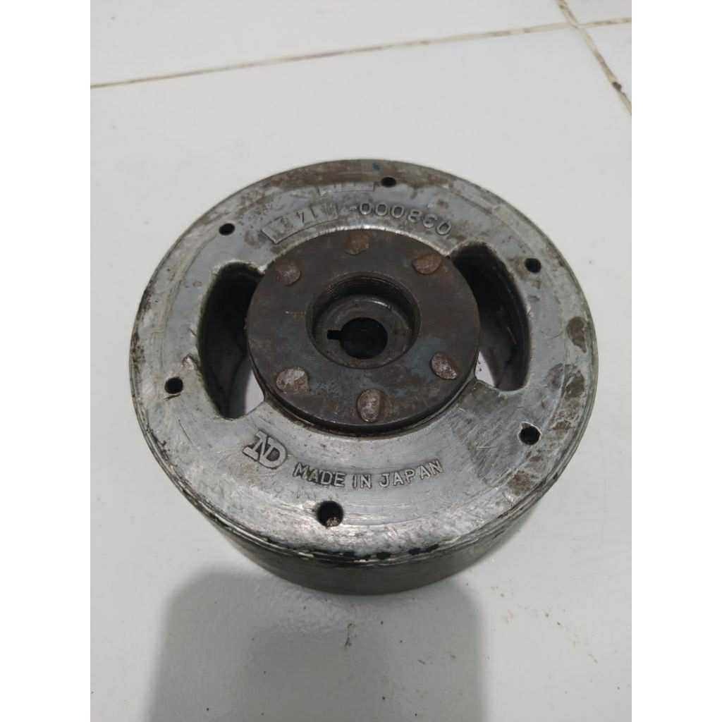 Magnet suzuki TS Duster original copotan.