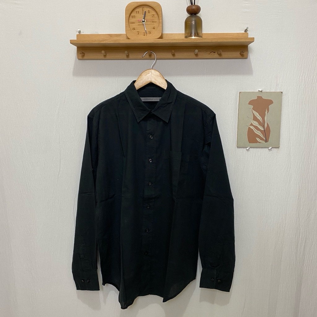 kemeja panjang pria GIORDANO original kondisi bagus size M