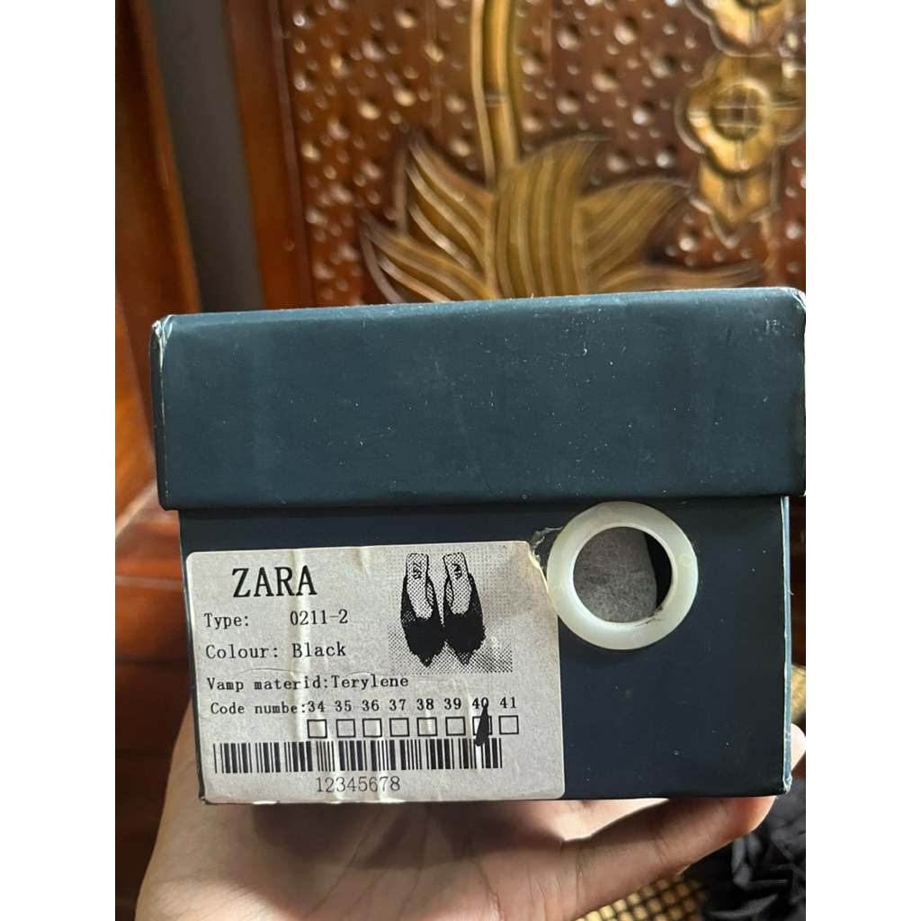 sendal zara