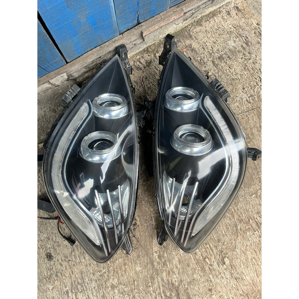 lampu depan innova atau lampu depan innova led atau lampu depan toyota innova atau lampu depan innov