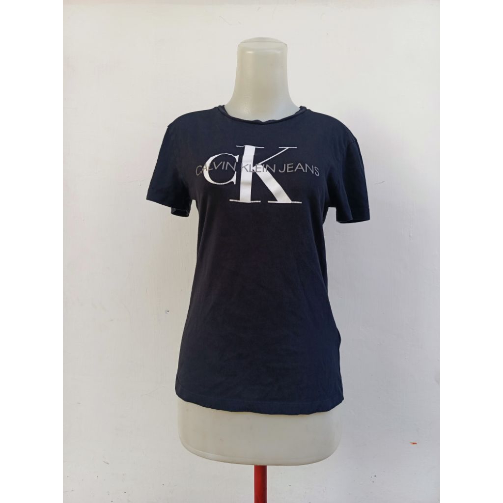Kaos Calvin Klein