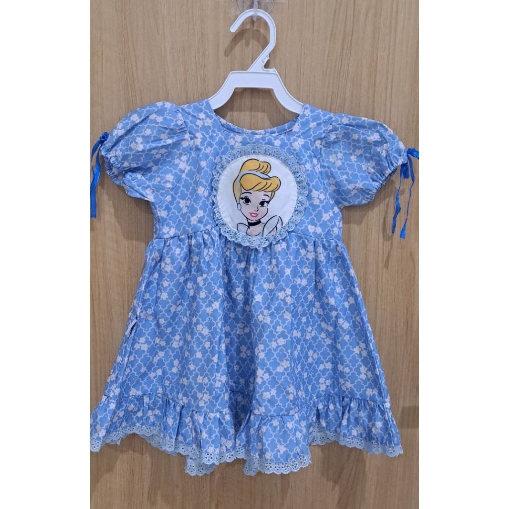 PRELOVED ELIZABETH DRESS BY JASMINE LAURA (CINDERELLA) SIZE M (6bln - 1th)