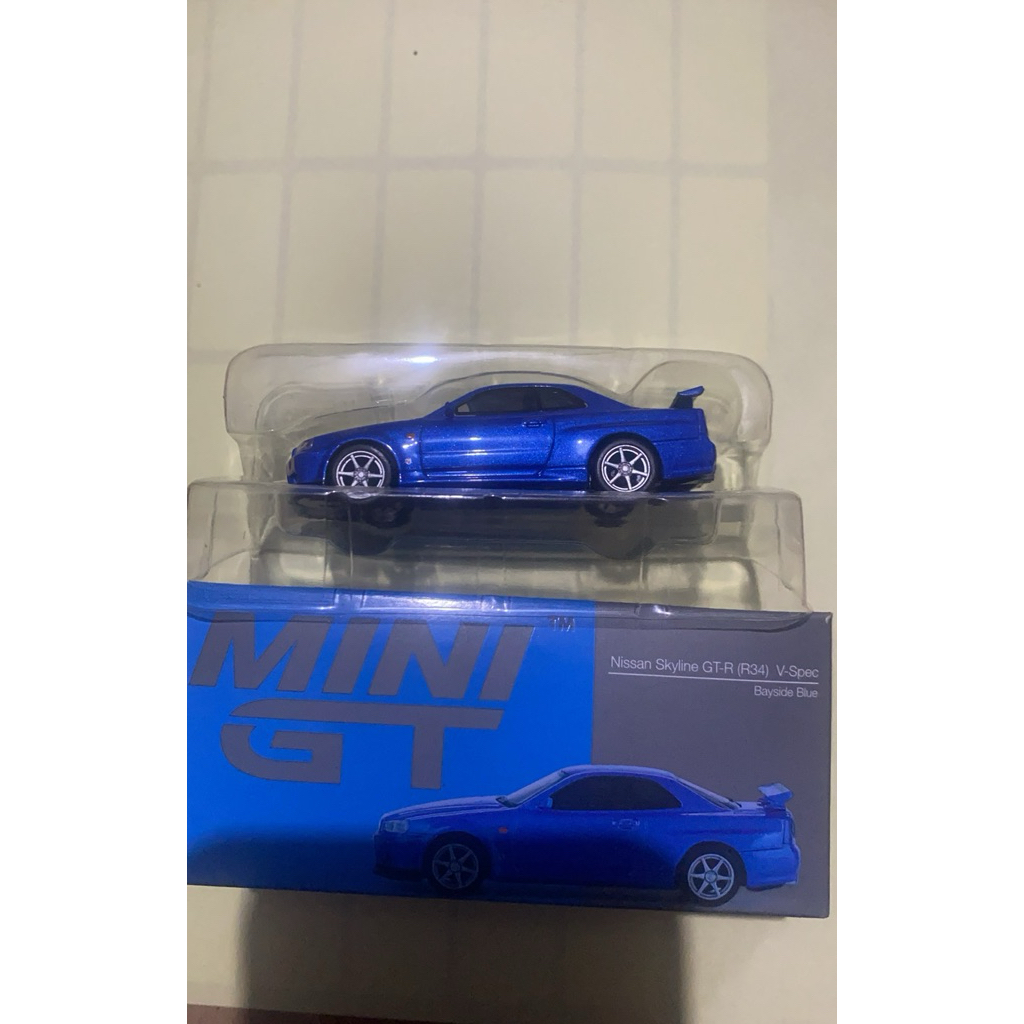 mini gt Nissan Skyline GTR R34 V-SPEC