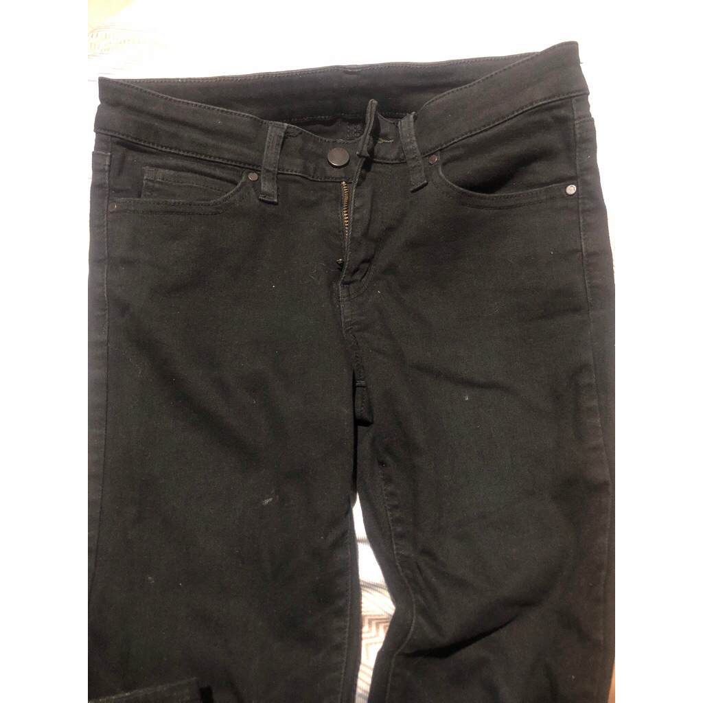 celana skinny uniqlo