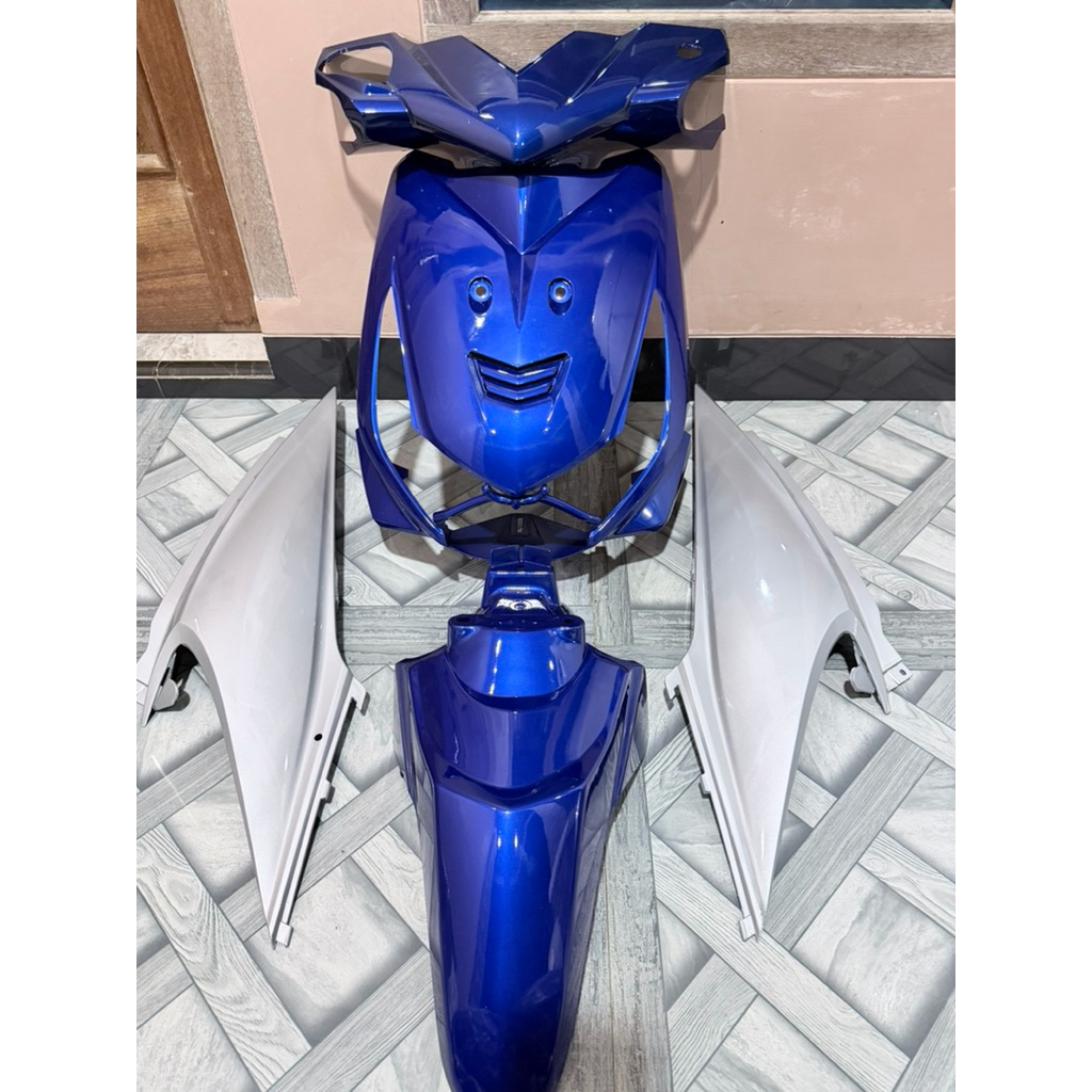 Cover full body halus Beat karbu warna biru x silver
