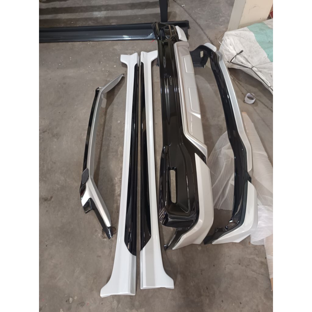 Bodykit ertiga cruise 2019 cat