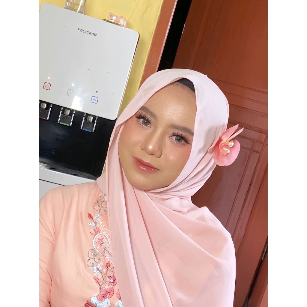 MUA Karawang | Graduation Make Up Karawang