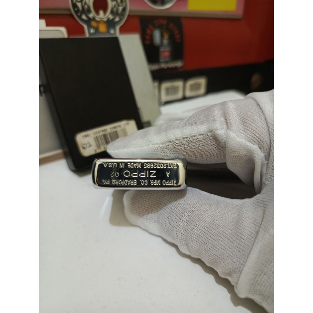 Zippo 1941 Replica Brushed Chrome Re-Imprint 2002