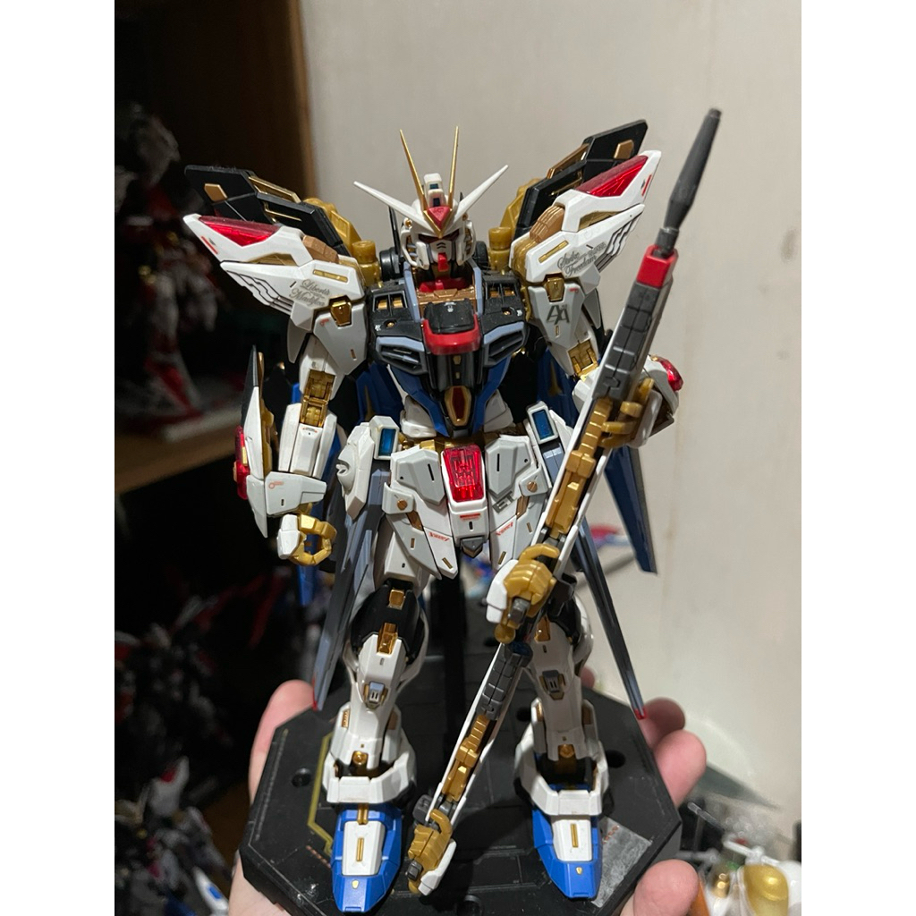 MGEX Strike Freedom XUNXIN