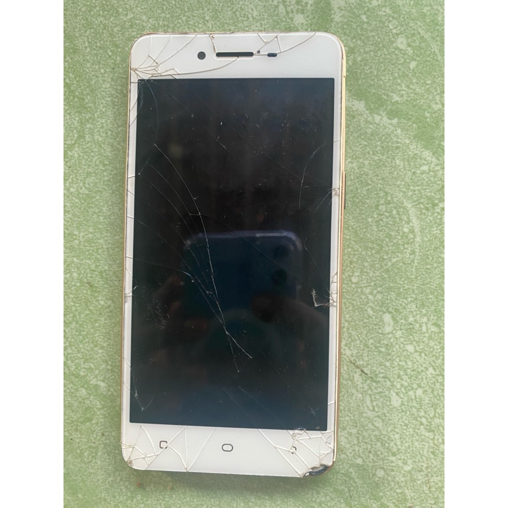 oppo a37f matot