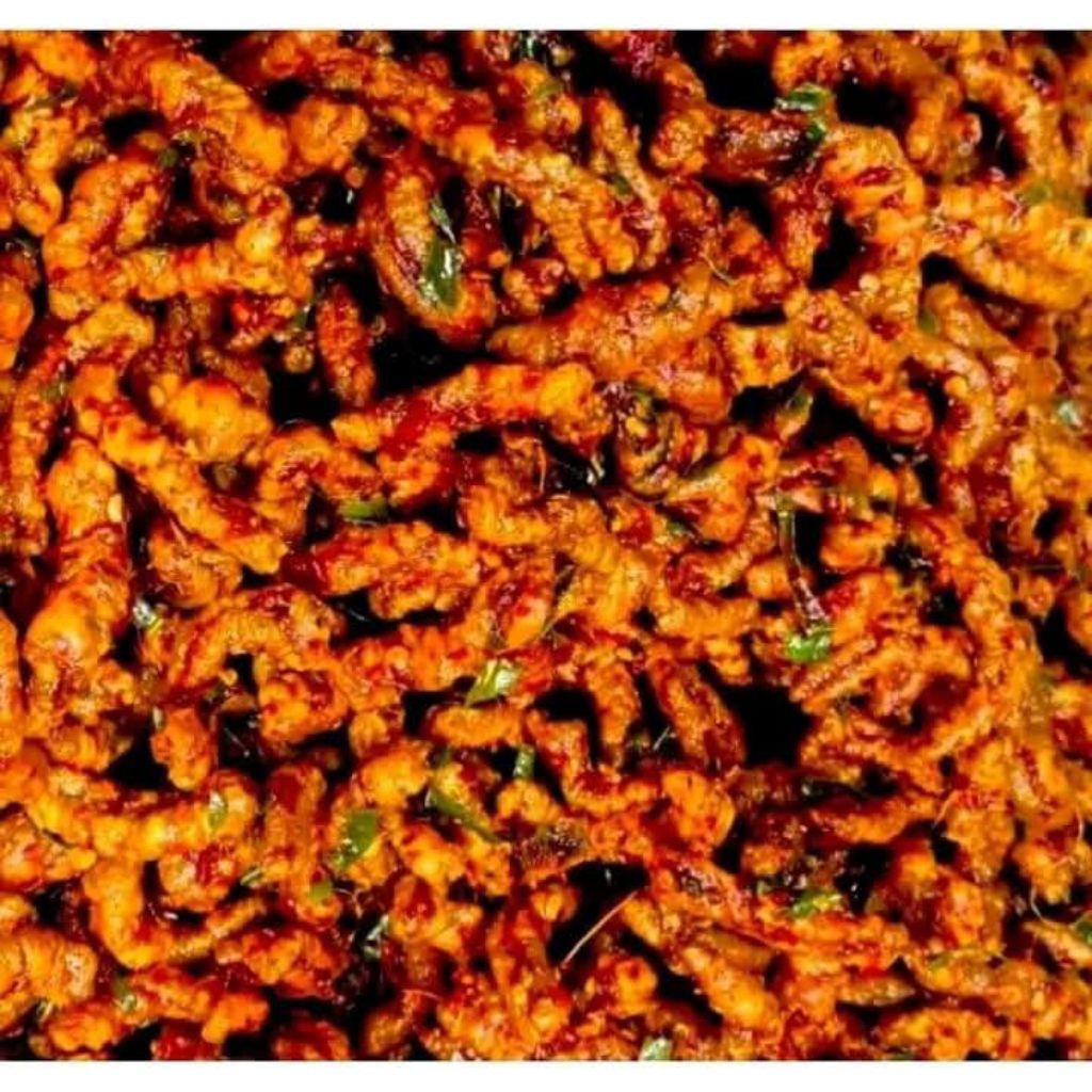Kripik usus pedas daun jeruk