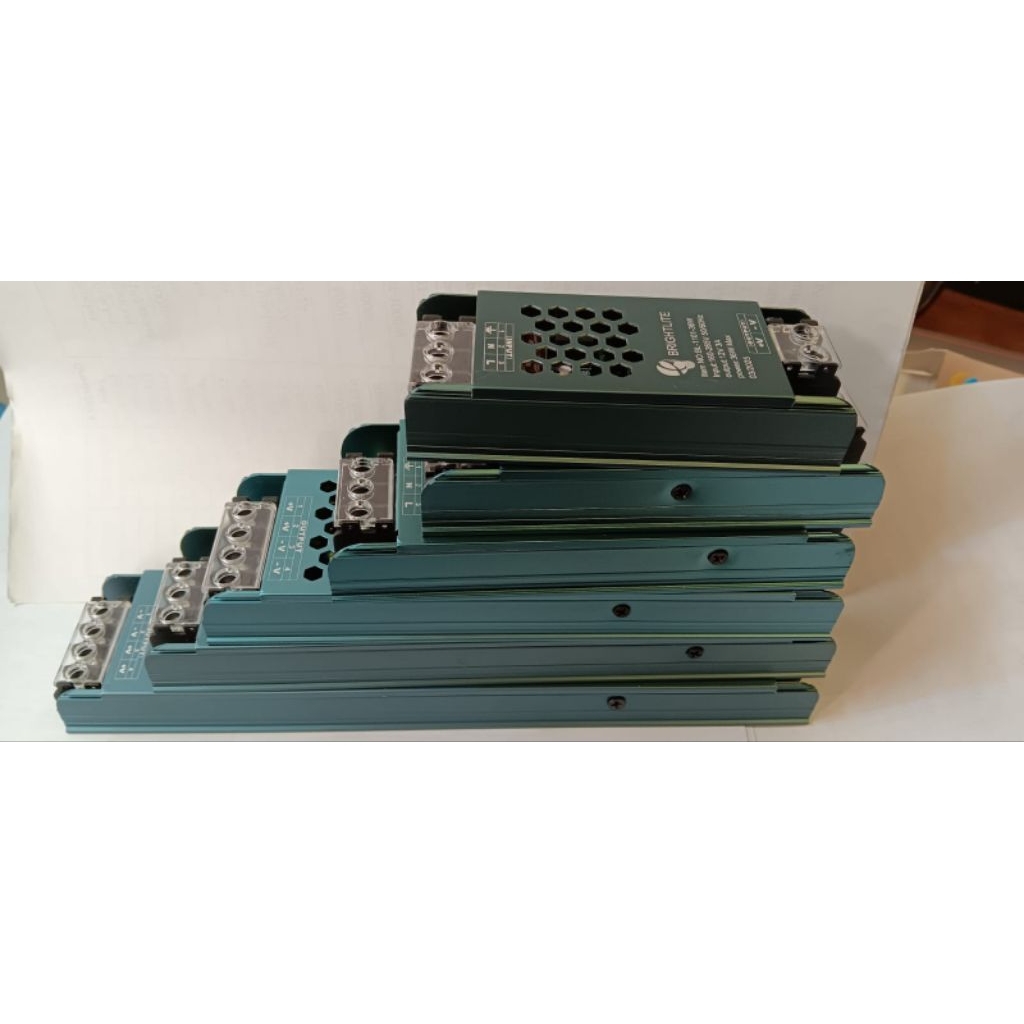 ADAPTOR/POWER SUPPLY/TRAFO 220V KE 12V