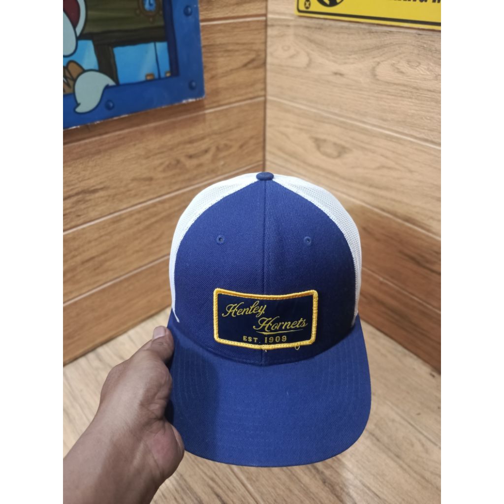 Topi tracker jaring logo Henley Hornets second original