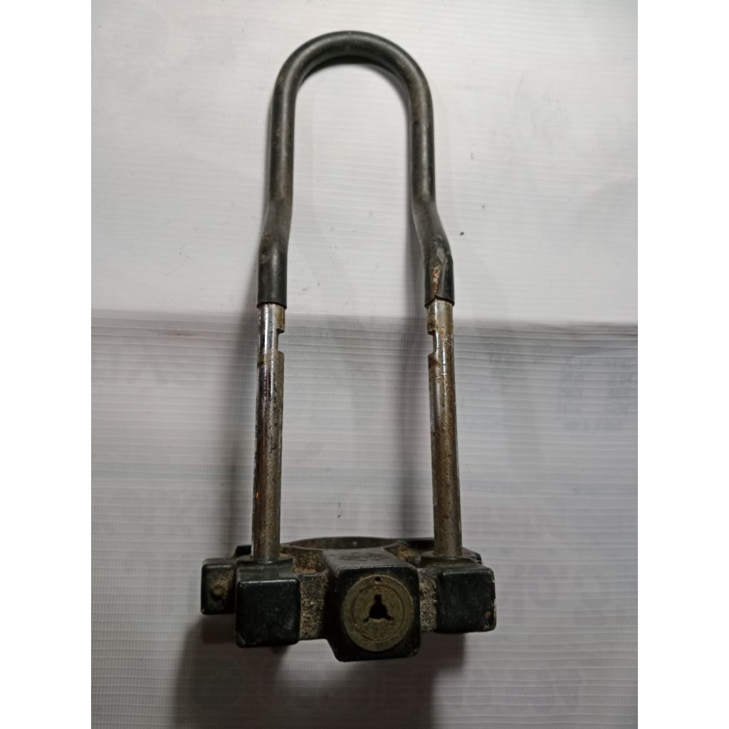 kunci ganda kunci garpu gl mega pro supra grand astrea legenda tiger mega pro gl Kunci Gembok Shockb