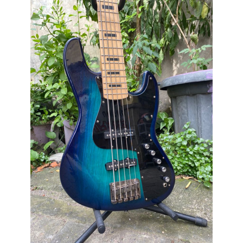 Bass 5string fender jazz custom preamp aktive