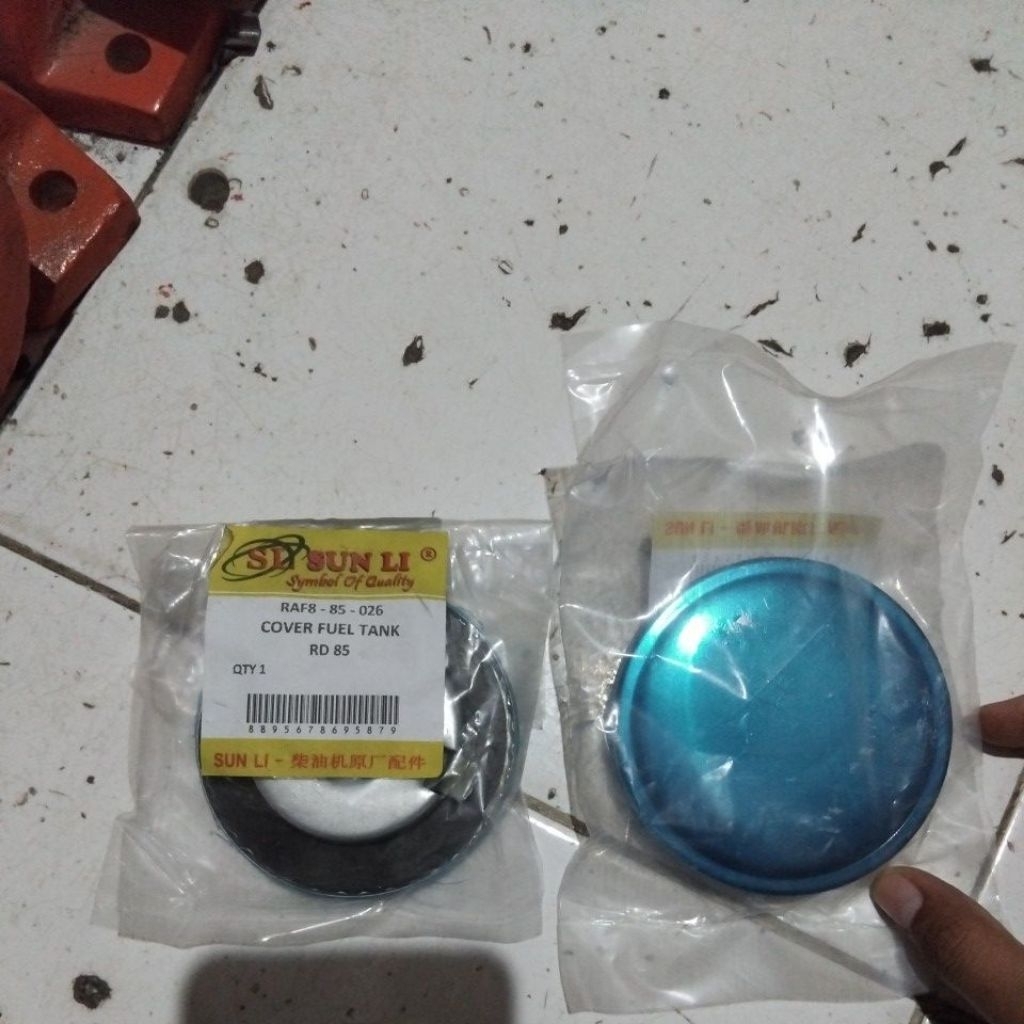 Tutup Tangki Diesel Kubota Rd85 / Cap Fuel Tank / Tutup Tangki Solar / Cover Tank / Tutup Tangki Min