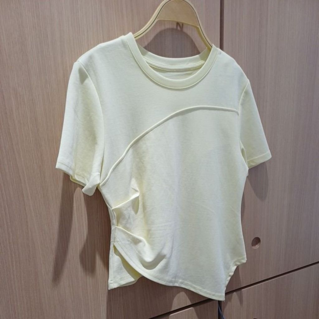 kaos polos asimetris 014383040000