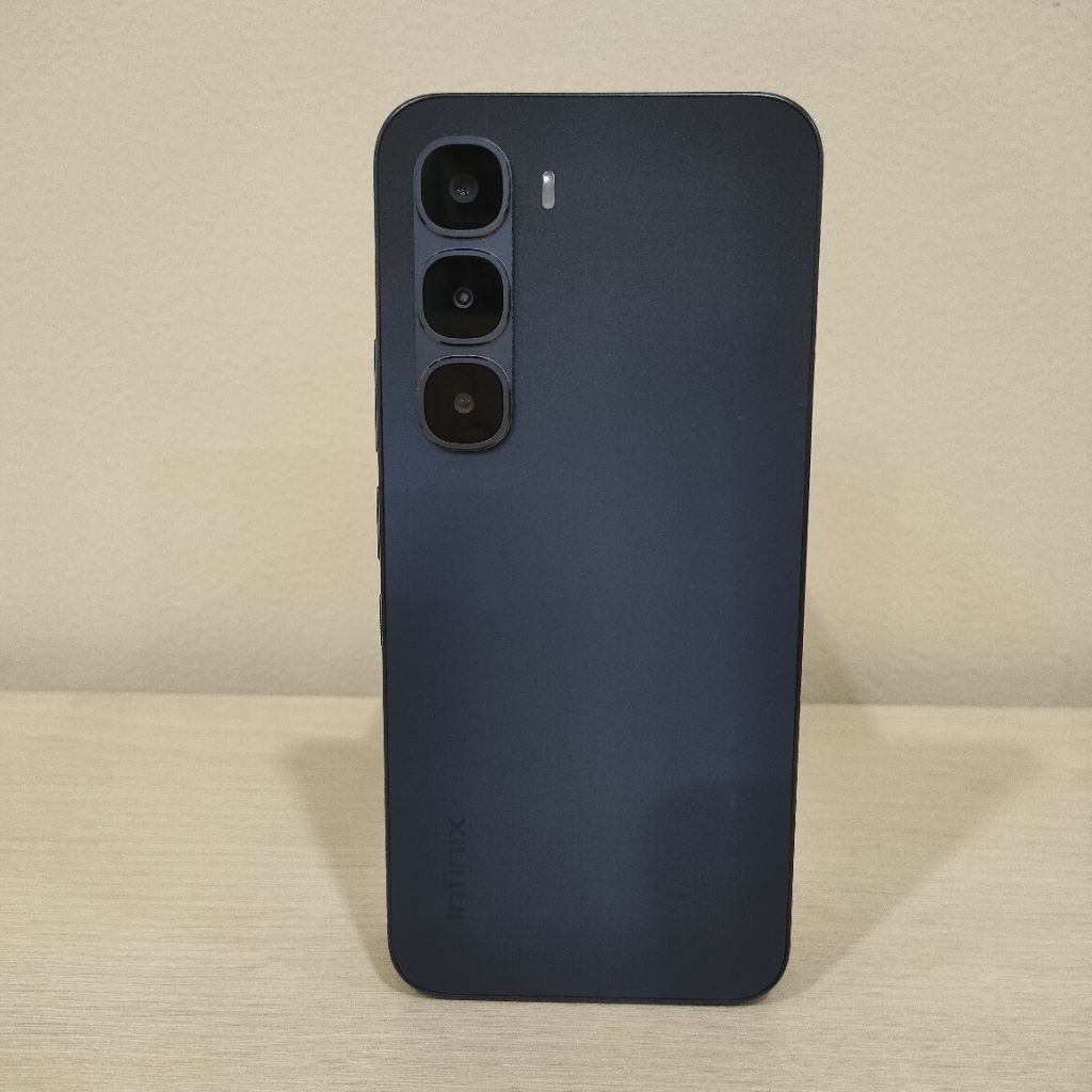 Handphone Infinix Hot 60 Pro Ram 8 256 (Batangan, Tanpa Charger)