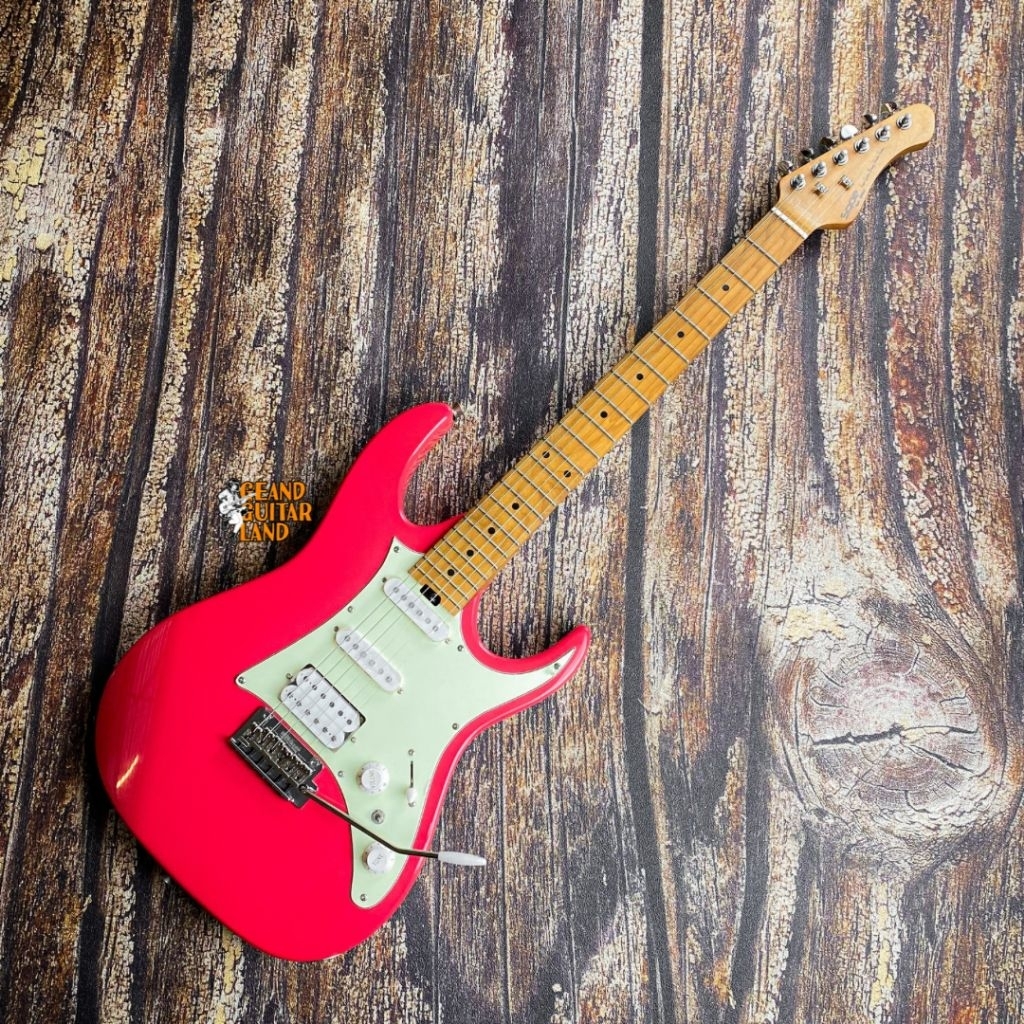 SQOE SEIB400 Stratocaster 2023 HSS Roasted Maple Series in Dakota Red