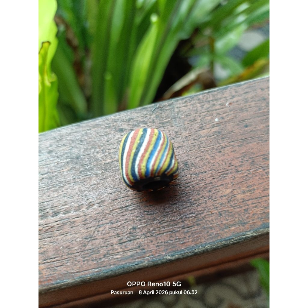 manik pelangi kuno barang temuan 003