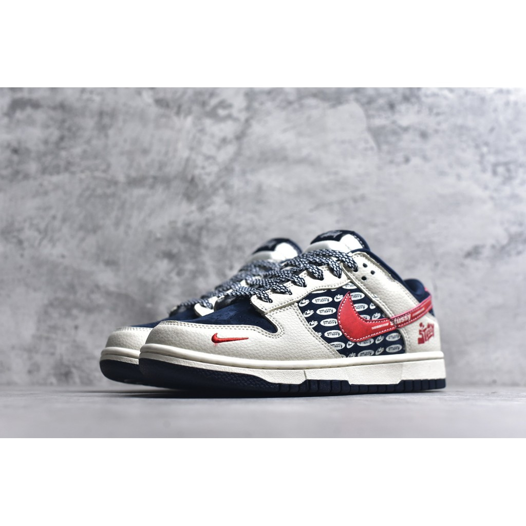SB Dunk Low Stussy Putih Coklat Merah Sepatu