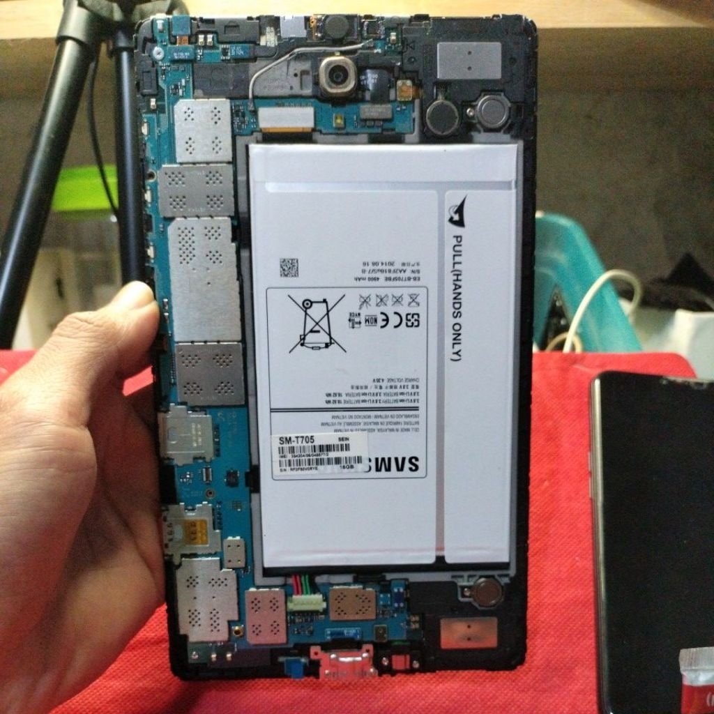 Mesin  TAB SAMSUNG SM-T705 original normal siap pakai