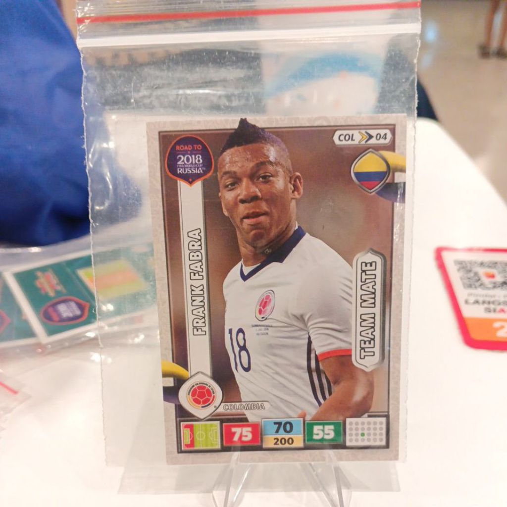 kartu bola panini xl adrenalyn road to world cup 2018 Kolombia
