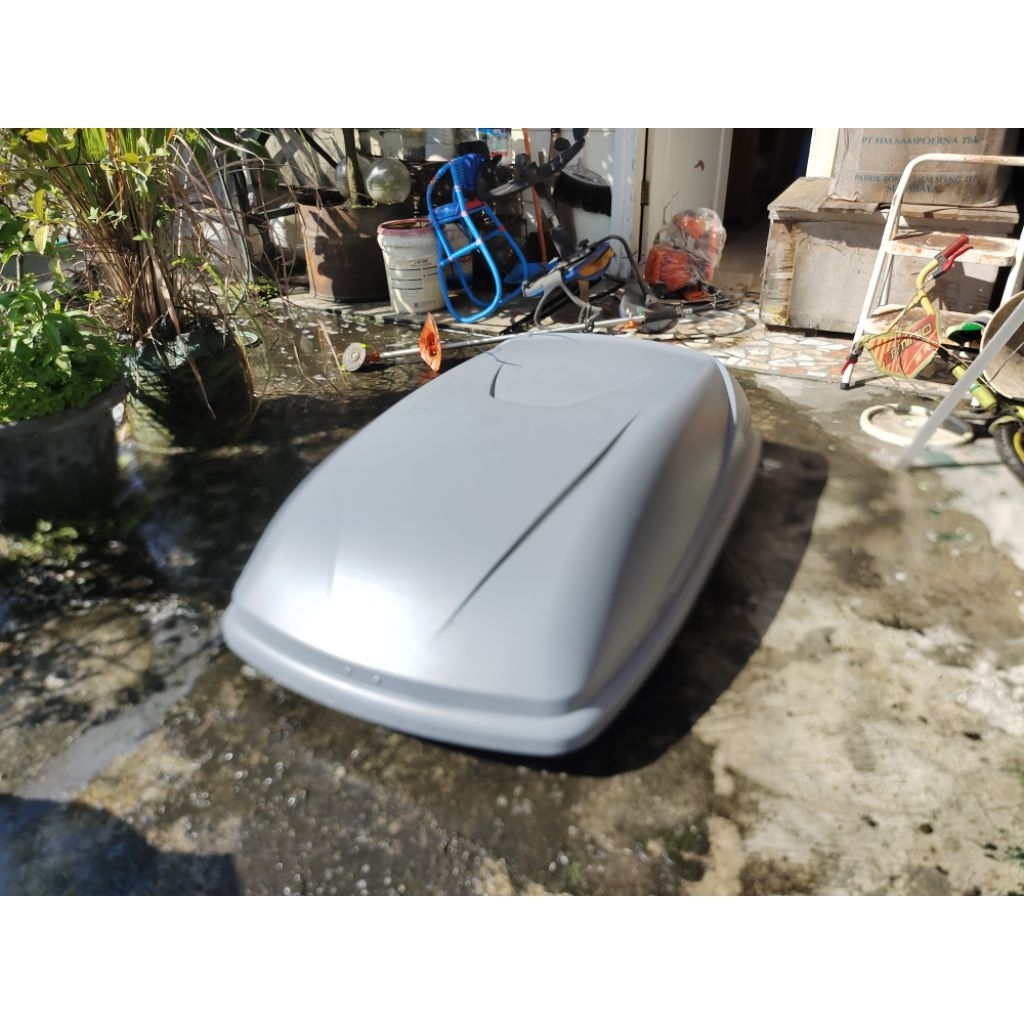 Roofbox THULE Ocean 100 MINT CONDITION