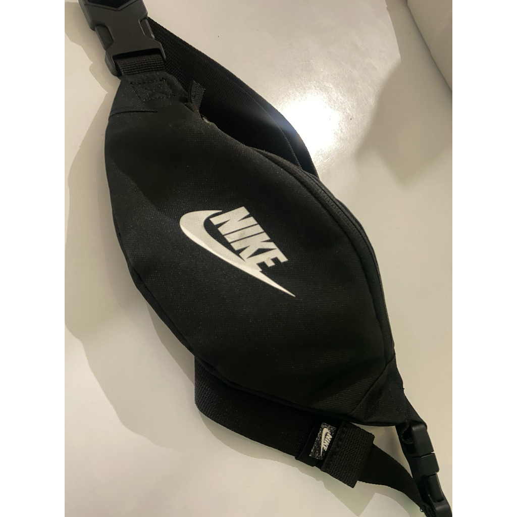 Tas adidas waistbag preloved