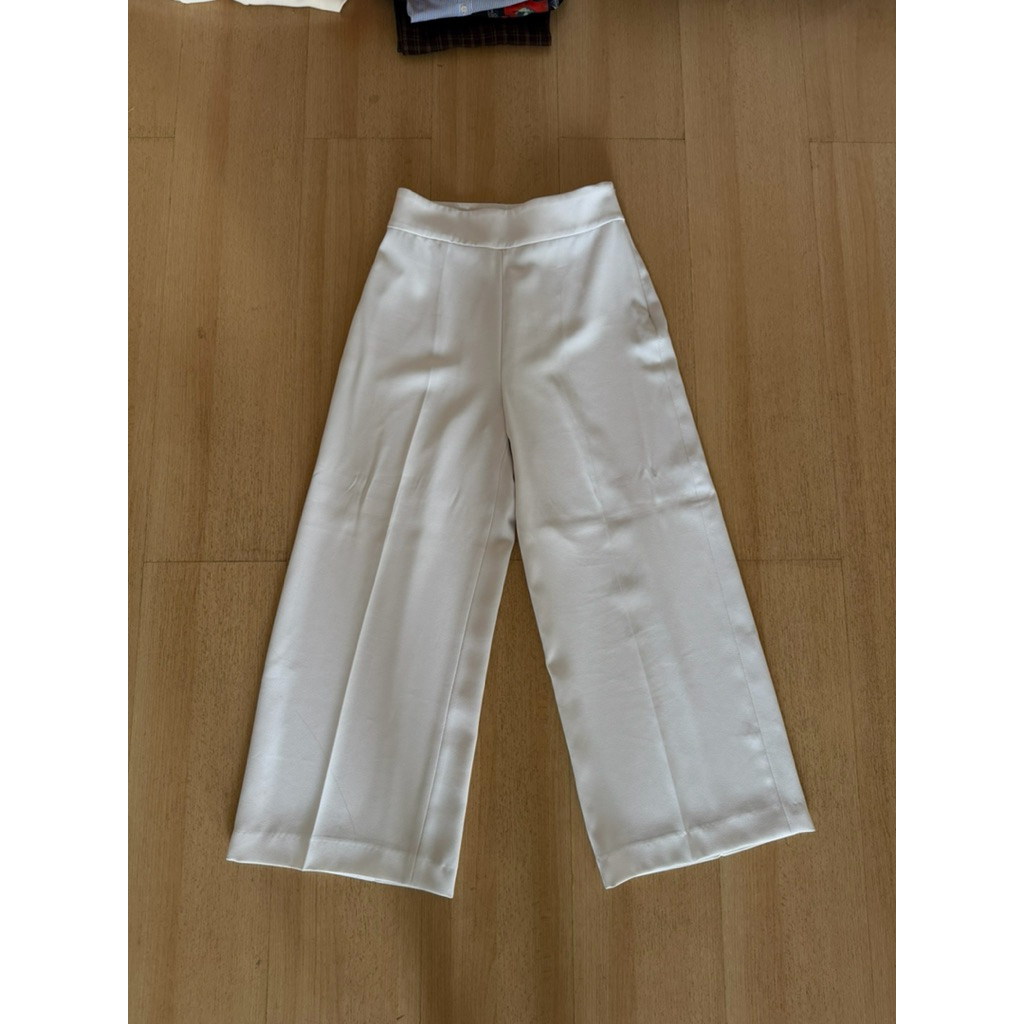 preloved zara white trouser/pants / kulot putih