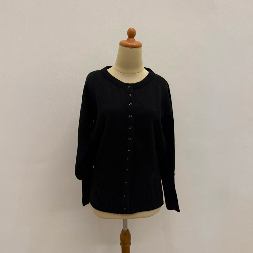 PRELOVED Ninette Black Basic Knit Buttons Long Sleeve Cardigan Outer Fashion Wanita