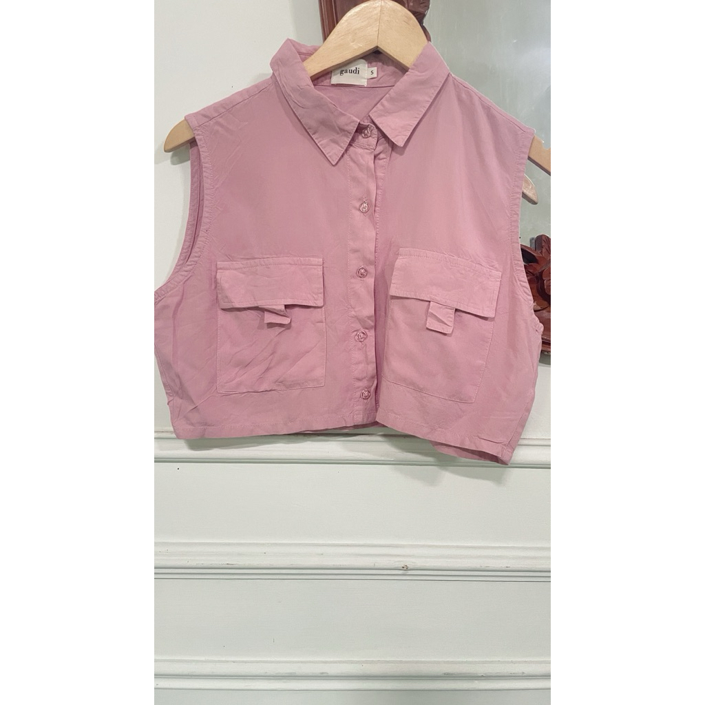 gaudi vest preloved