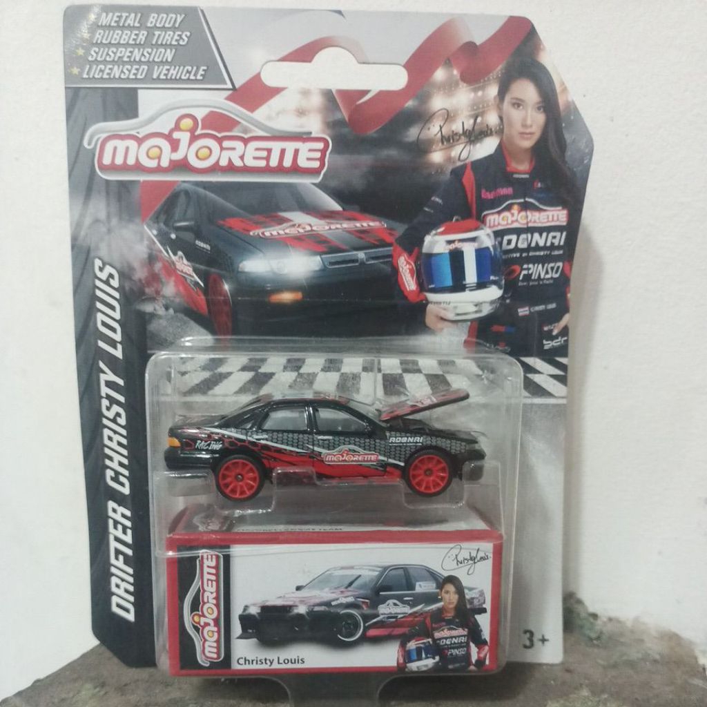 Majorette//Nissan Cefiro A31 Christy Louis