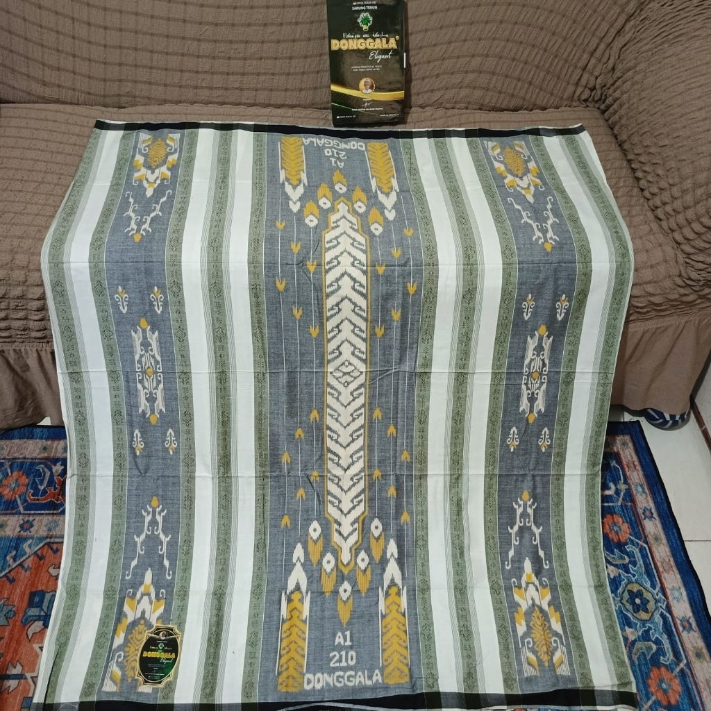 SARUNG DONGGALA SONGKET DOBBY KEMBANG