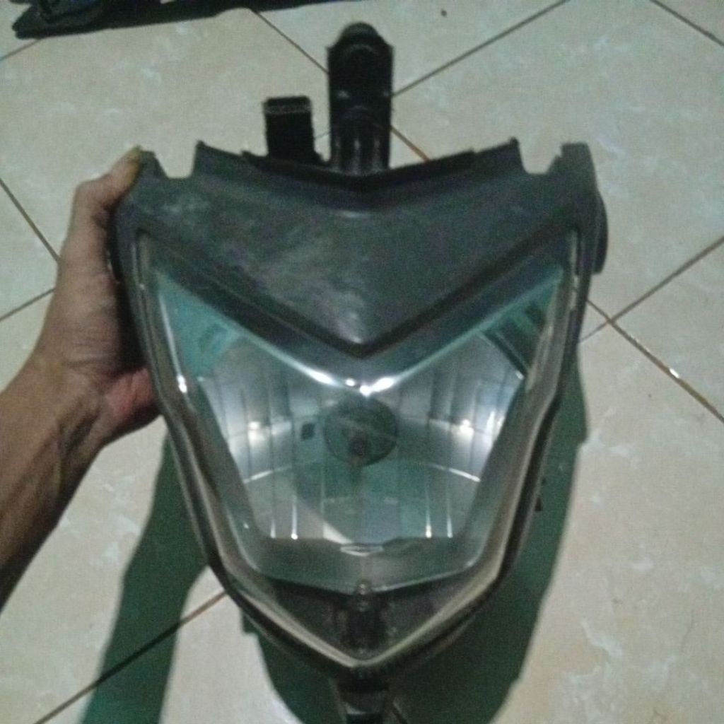 cover batok lampu depan set reflektor CBR 150 old original copotan