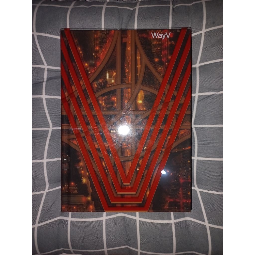 ALBUM WAYV KICKBACK UNSEALED