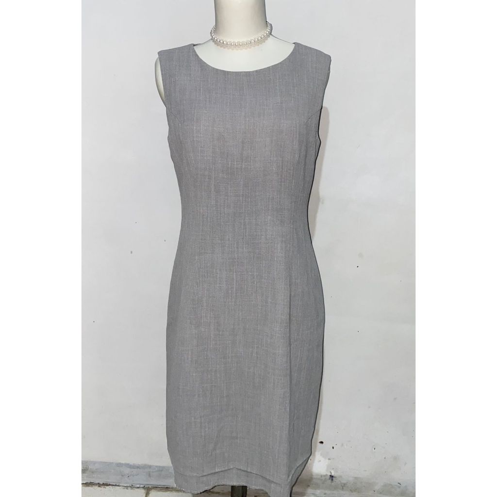 Preloved (No Brand) Sleeveless Midi Dress Abu Abu Polos - Abu Abu - M