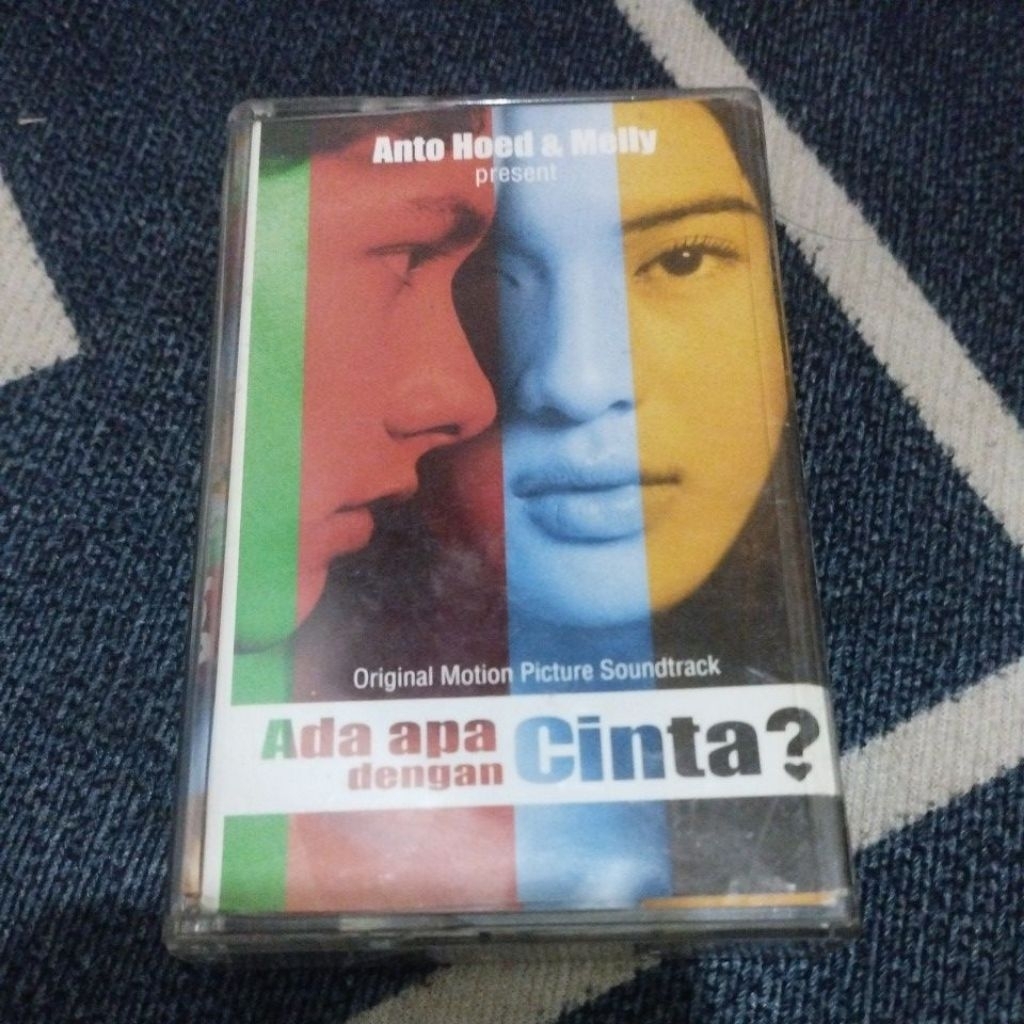 Kaset pita OST AADC 1