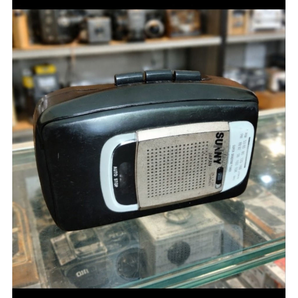 Walkman Jadul Radio On Merek Sunny bukan Sony