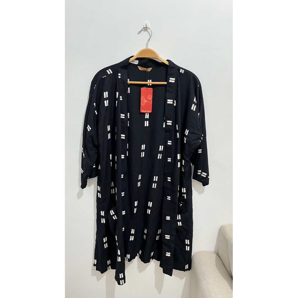 dama kara gayatri outer