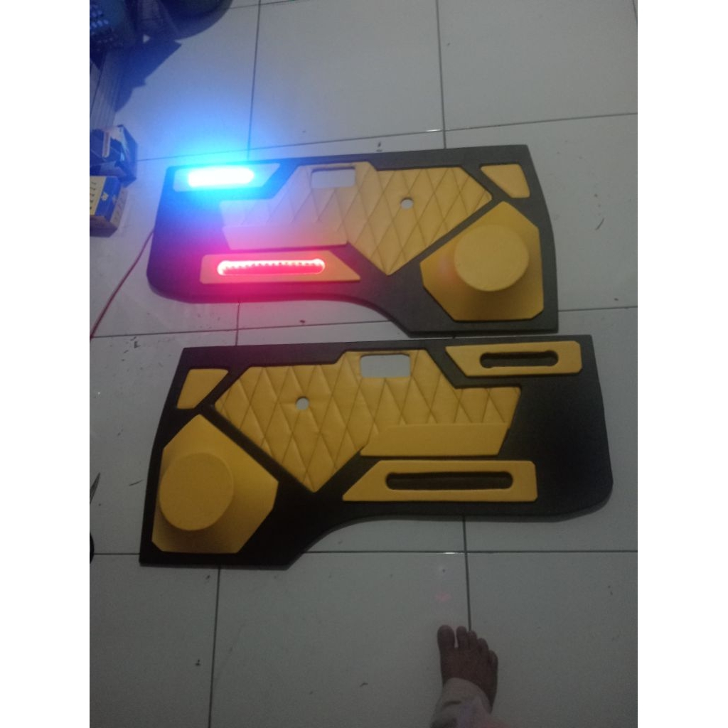 Doortrim pintu variasi mitsubishi pickup L300