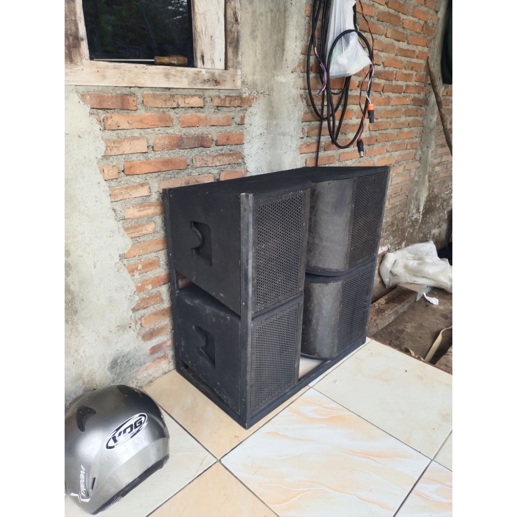 (termurahhh). line array 10 inch double 2 box isi 4