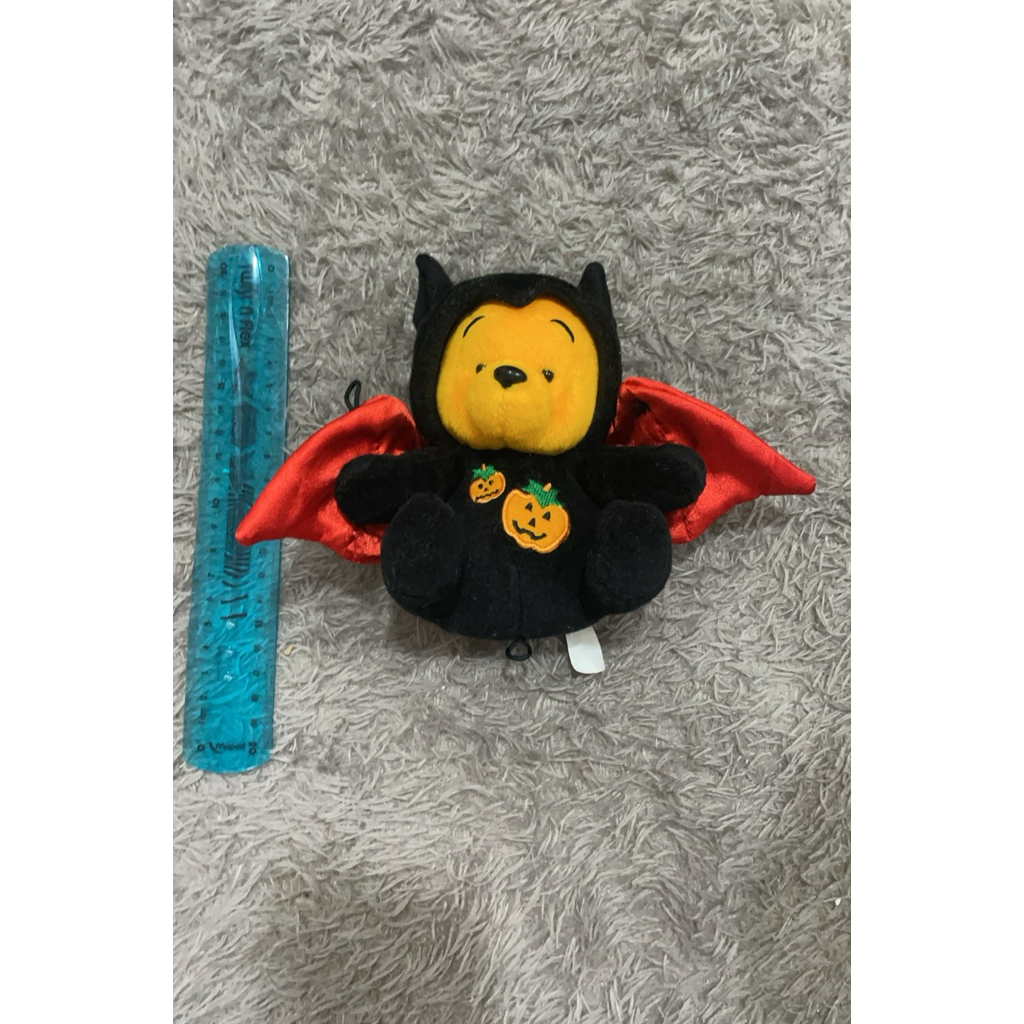 Boneka Pooh edisi Halloween kelelawar original