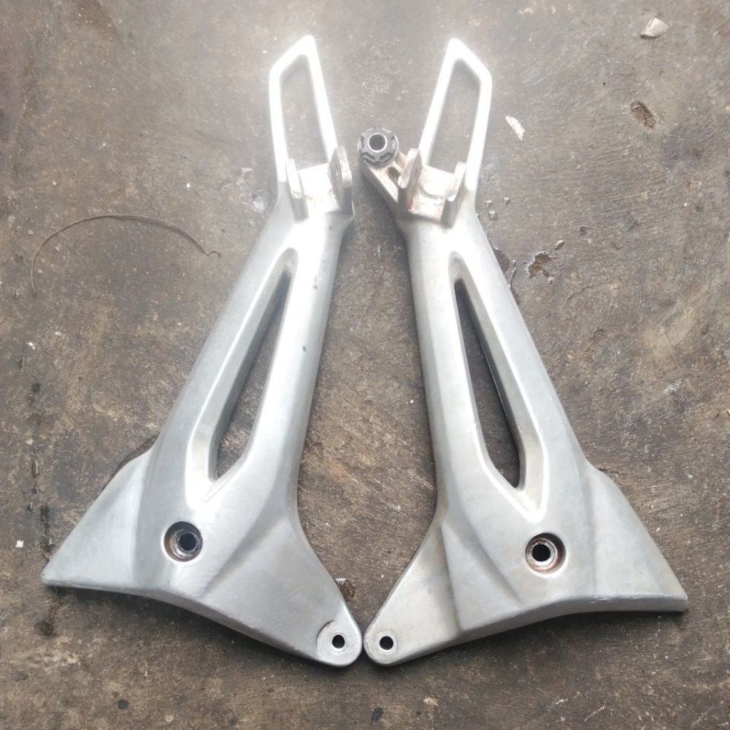 STEP BELAKANG ORIGINAL HONDA SUPRA X FIT NEW/FIT X KTL
