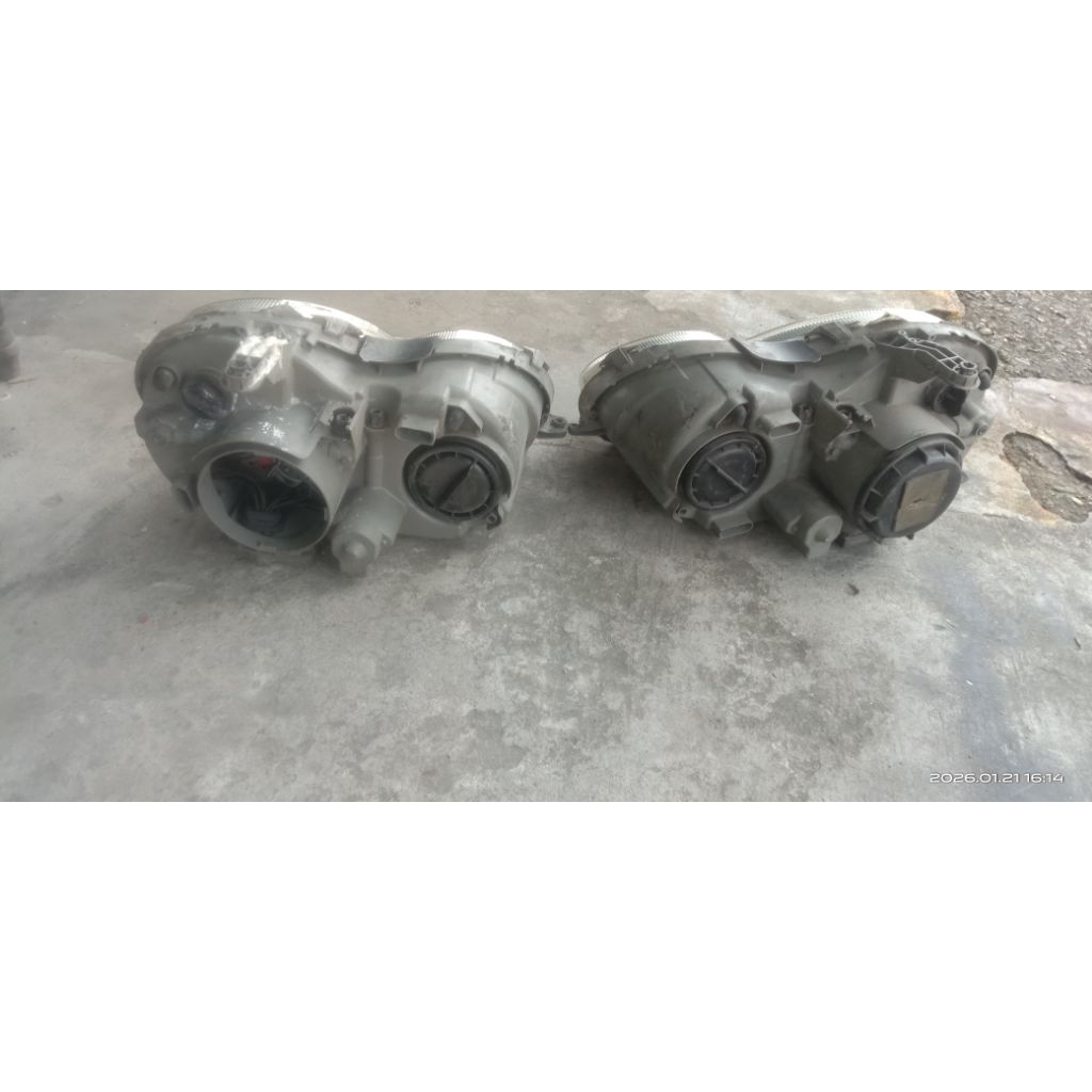 Head lamp Mercedes Benz W 211