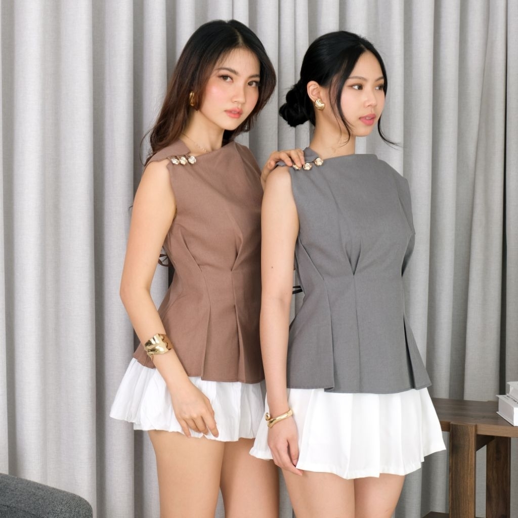 Blouse kancing bunga sabrina