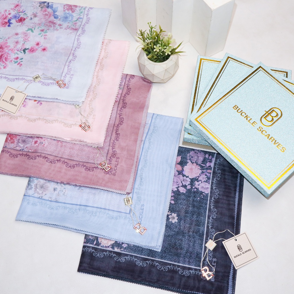 Hijab Motif Seragaman Buckle Scarves/Jilbab Motif premium Buckle Scarves Murah/Hampers Box Scarves